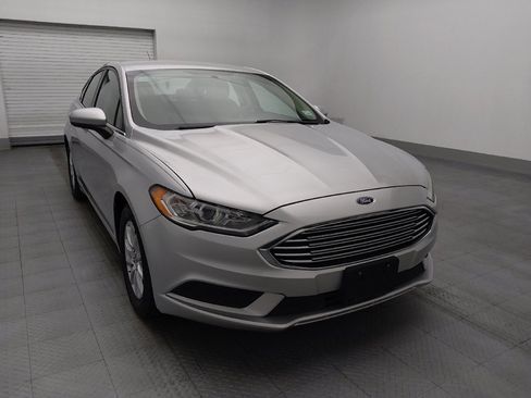 Used 2018 Ford Fusion S FWD image 14