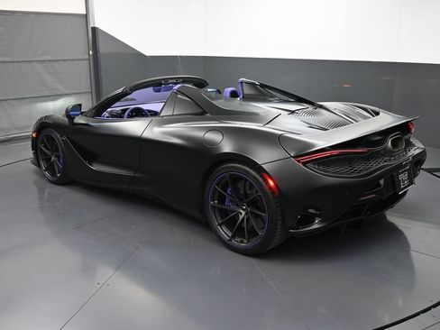 Used 2024 McLaren 750S Spider RWD image 29
