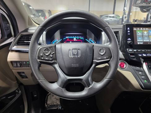 Used 2018 Honda Odyssey EX image 27