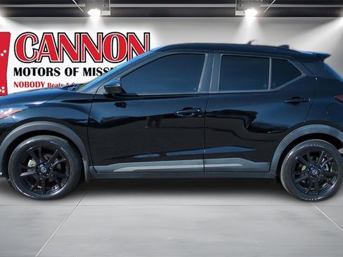 Used 2021 Nissan Kicks SR w/ Interior Electronics Package image 8