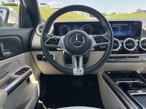 Certified 2025 Mercedes-Benz GLA 250 image 14