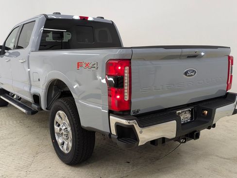 New 2026 Ford F250 Lariat w/ Chrome Package image 3