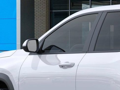 New 2026 Chevrolet Equinox LT FWD image 12