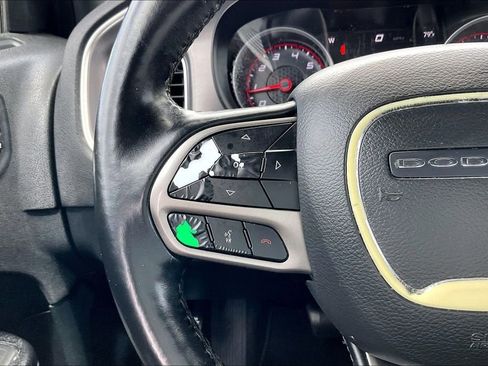 Used 2022 Dodge Charger SXT w/ Leather Interior Group RWD image 10