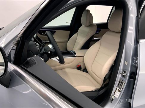 New 2026 Mercedes-Benz GLC 300 image 21