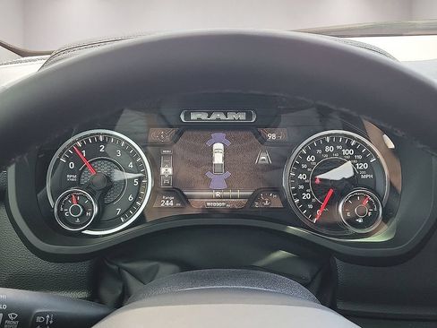 Used 2025 RAM 1500 Laramie AWD/4WD image 18