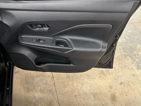 Used 2025 Nissan Versa SV w/ Trunk Package FWD image 22