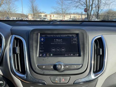 Used 2024 Chevrolet Equinox LS w/ LS Convenience Package image 25