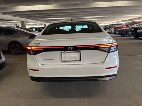 Used 2025 Honda Accord SE image 6