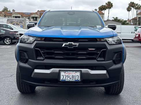 Used 2023 Chevrolet Colorado Trail Boss w/ Technology Package AWD/4WD image 5