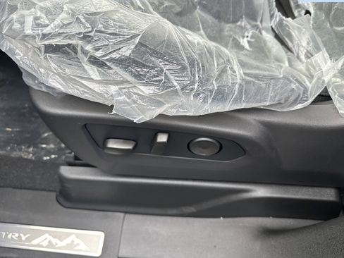 New 2026 Chevrolet Suburban High Country w/ Sun And Tow Package image 12