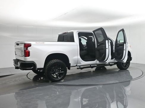 Used 2024 Chevrolet Silverado 1500 LT Trail Boss w/ LT Trail Boss Premium Package image 5