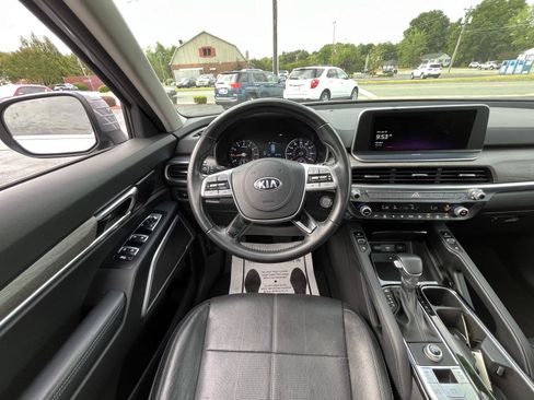 Used 2021 Kia Telluride EX w/ EX Premium Package FWD image 6