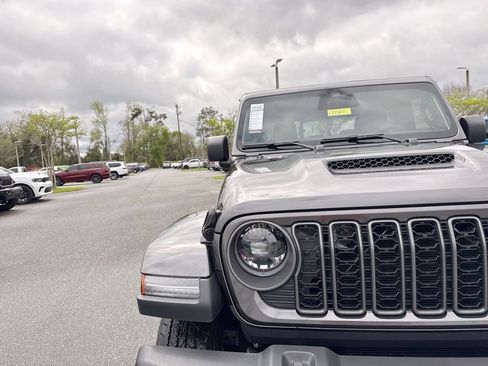 New 2026 Jeep Gladiator Sport image 9