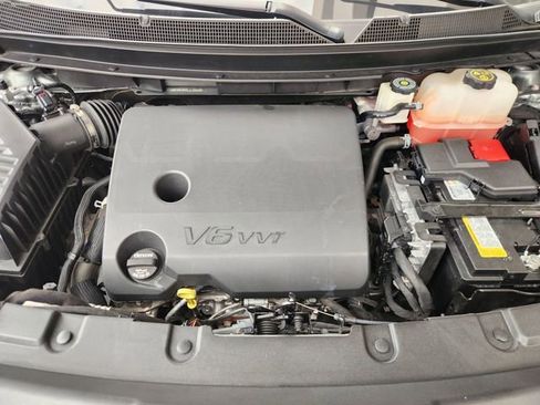 Used 2022 Chevrolet Traverse LT w/ LPO, Cargo Package image 28