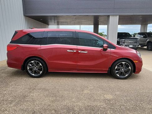 Used 2022 Honda Odyssey Elite image 9