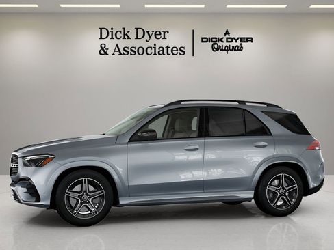 Used 2025 Mercedes-Benz GLE 350 4MATIC image 25