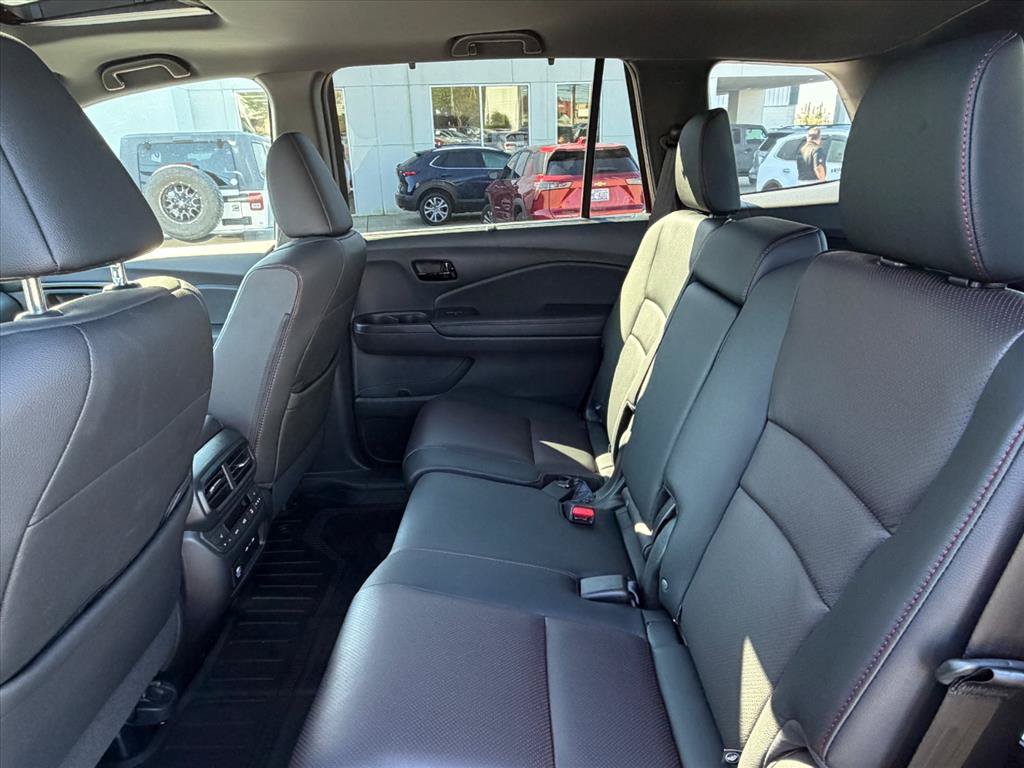 Used 2024 Honda Passport Black Edition image 21