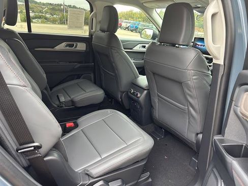 New 2026 Ford Explorer Active w/ Active Comfort Package image 17