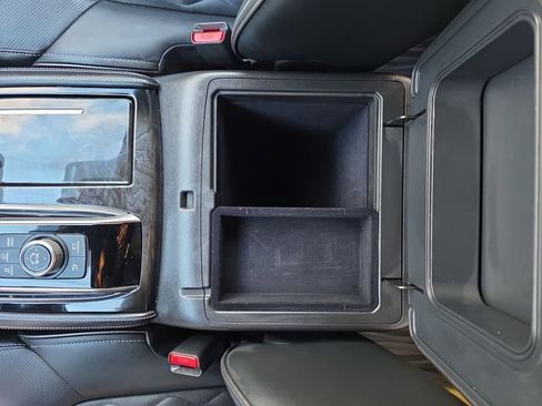 Used 2024 INFINITI QX80 Sensory image 31