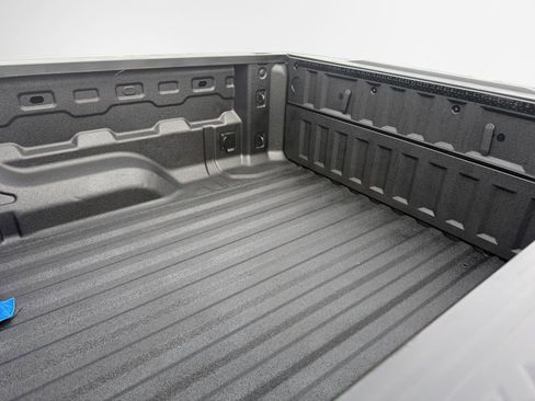 Certified 2024 Chevrolet Colorado Z71 w/ Z71 Convenience Package 2 image 25