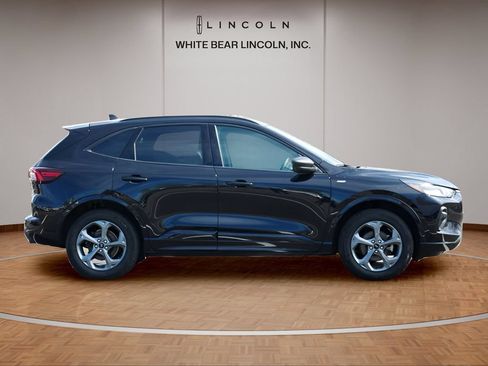 Used 2024 Ford Escape ST-Line w/ Tech Pack #1 AWD/4WD image 4