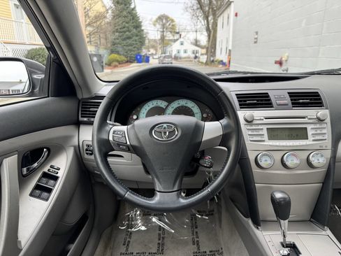 Used 2011 Toyota Camry SE w/ SE Extra-Value Pkg #1 FWD image 21