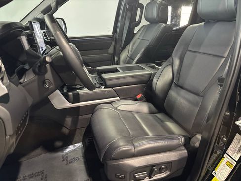 Used 2024 Toyota Tundra Platinum AWD/4WD image 11