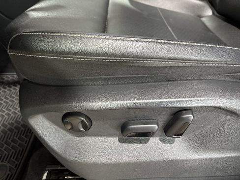 Used 2022 Volkswagen Atlas SE image 12