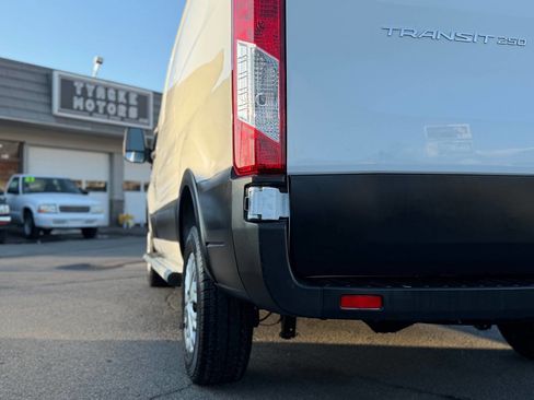 Used 2024 Ford Transit 250 Low Roof w/ Exterior Upgrade Package image 69