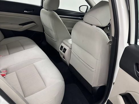 Used 2020 Nissan Altima 2.5 SV FWD image 29