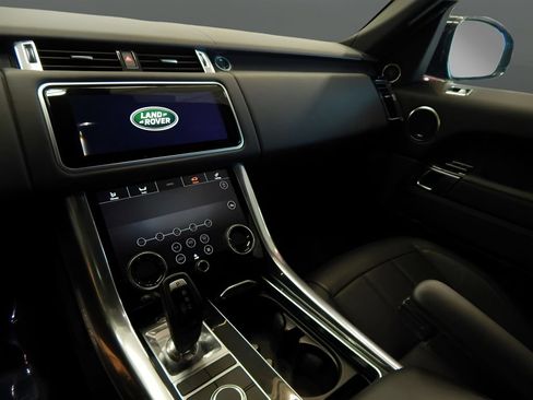 Used 2019 Land Rover Range Rover Sport HSE AWD/4WD image 15