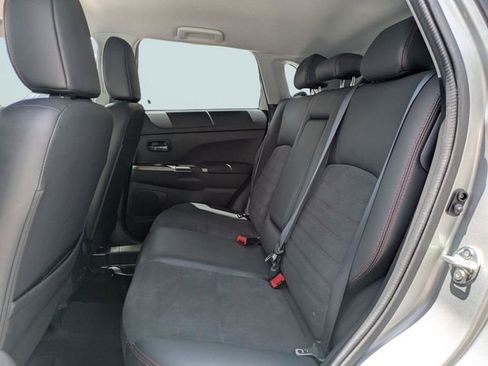 Used 2022 Mitsubishi Outlander Sport SE FWD image 14