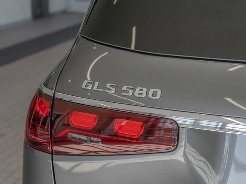 New 2025 Mercedes-Benz GLS 580 4MATIC image 22