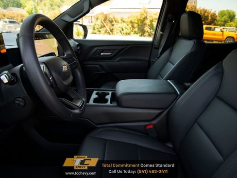 New 2024 Chevrolet Silverado EV W/T AWD/4WD image 12