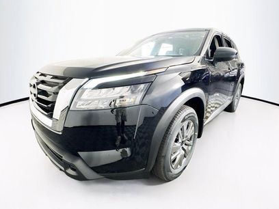 New 2025 Nissan Pathfinder S