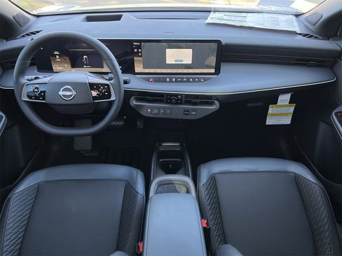 New 2026 Nissan Leaf Platinum+ image 8