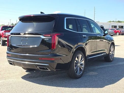 Used 2024 Cadillac XT6 Premium Luxury w/ LPO, Floor Liner Package AWD/4WD image 5