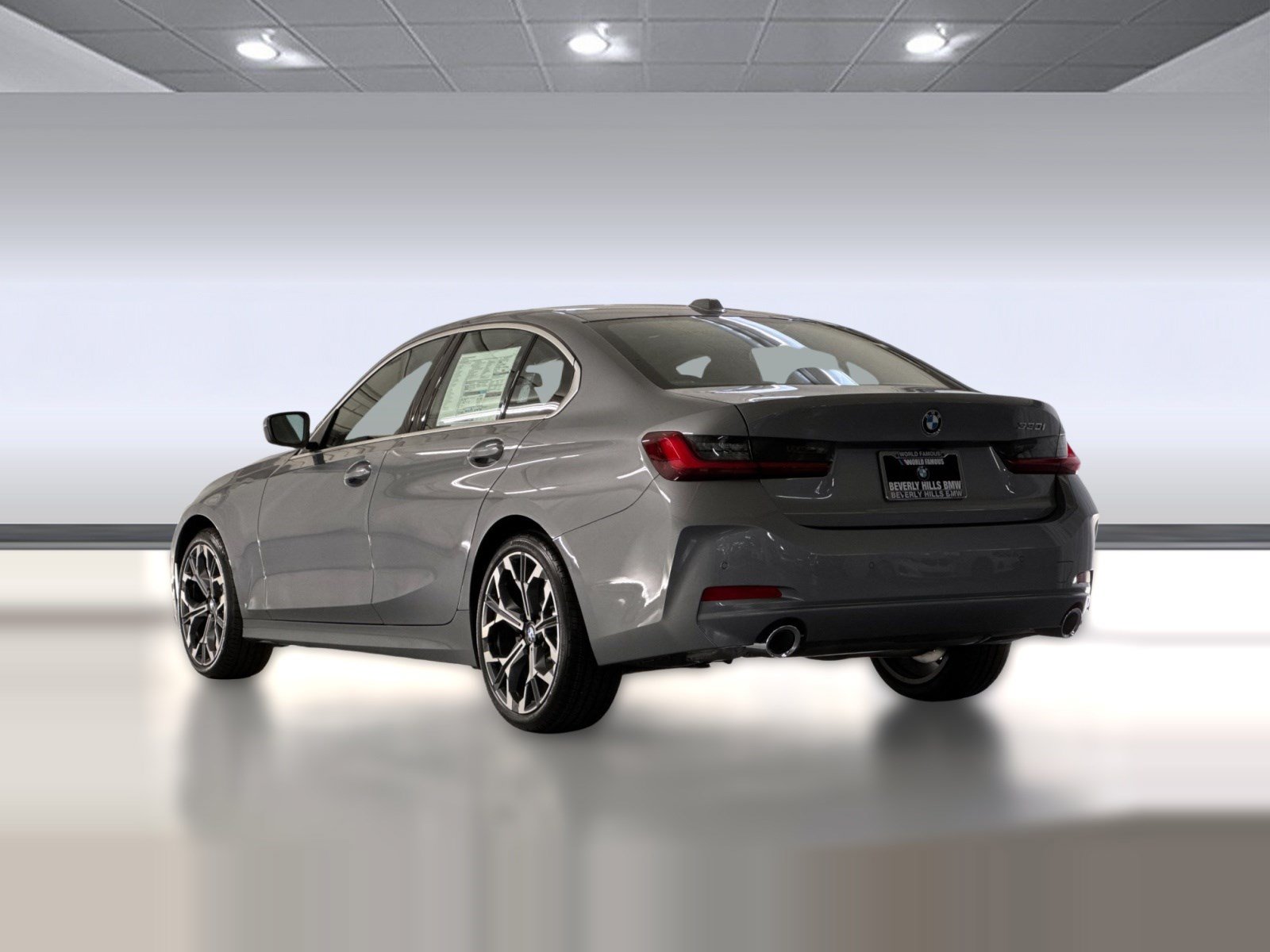 Used 2026 BMW 330i Sedan w/ Premium Package RWD image 3