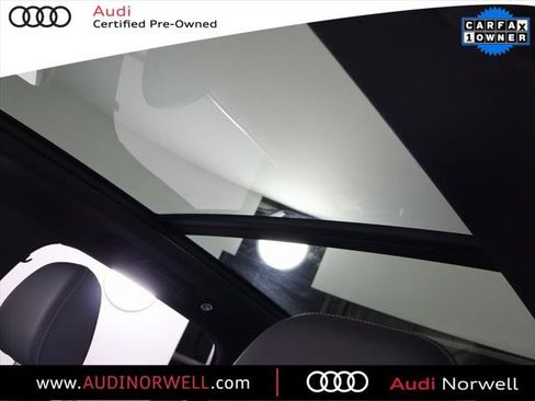 Certified 2025 Audi Q7 2.0T Premium w/ Convenience Package image 9
