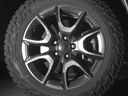 Used 2025 Jeep Compass Trailhawk AWD/4WD image 15
