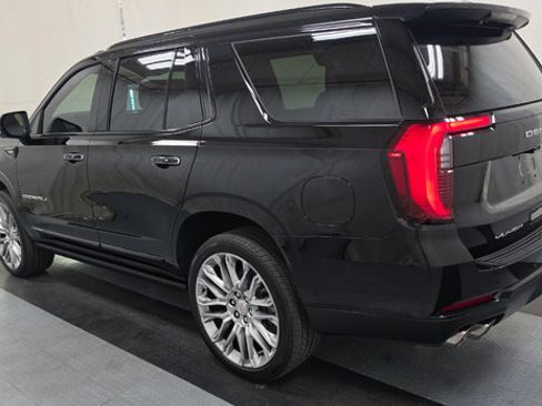 Used 2026 GMC Yukon Denali w/ Denali Reserve Package AWD/4WD image 6