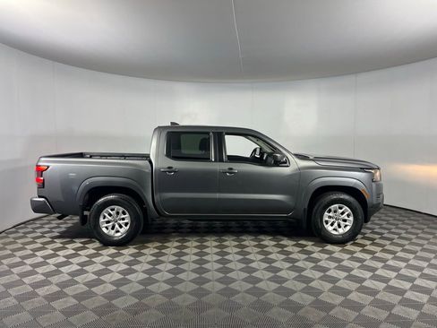 Used 2024 Nissan Frontier SV w/ Technology Package image 7