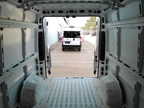 Used 2025 RAM ProMaster 3500 w/ Convenience Group FWD image 23