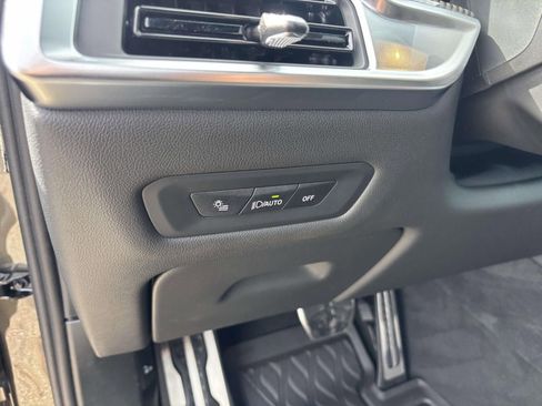 New 2026 BMW X5 M60i image 14