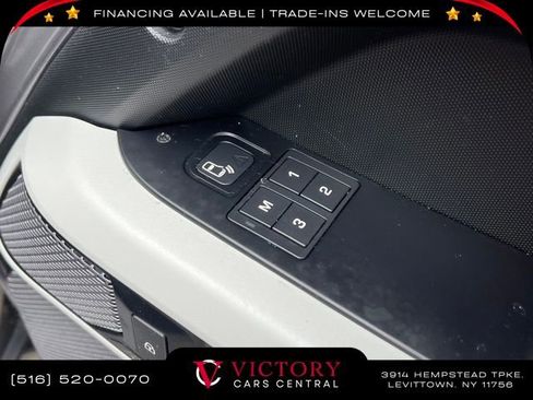 Used 2022 Land Rover Defender 110 X-Dynamic SE image 23