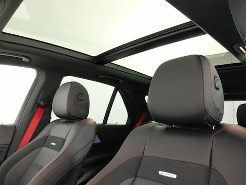 Used 2023 Mercedes-Benz GLE 53 AMG 4MATIC image 30