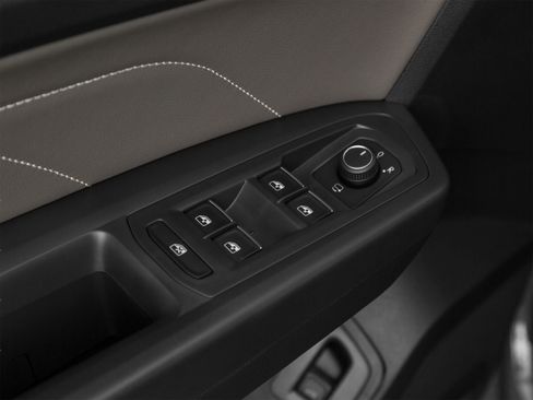 Used 2021 Volkswagen Atlas Cross Sport SE w/ Panoramic Sunroof Package FWD image 13