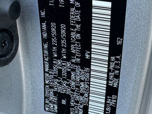 Used 2023 Toyota Sienna Platinum FWD image 10