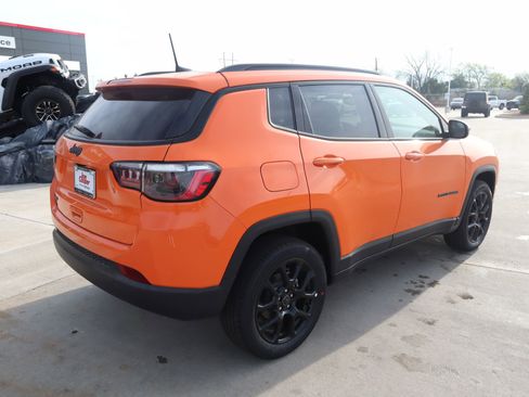 New 2026 Jeep Compass Latitude AWD/4WD image 20